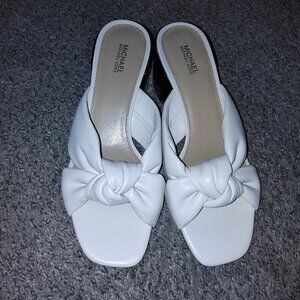 Micheal kors knotted sandles